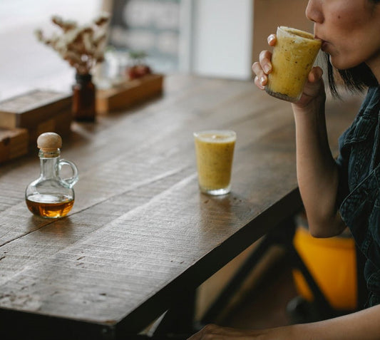 5 razlogov, zakaj bi morali preizkusiti medeni kis že danes