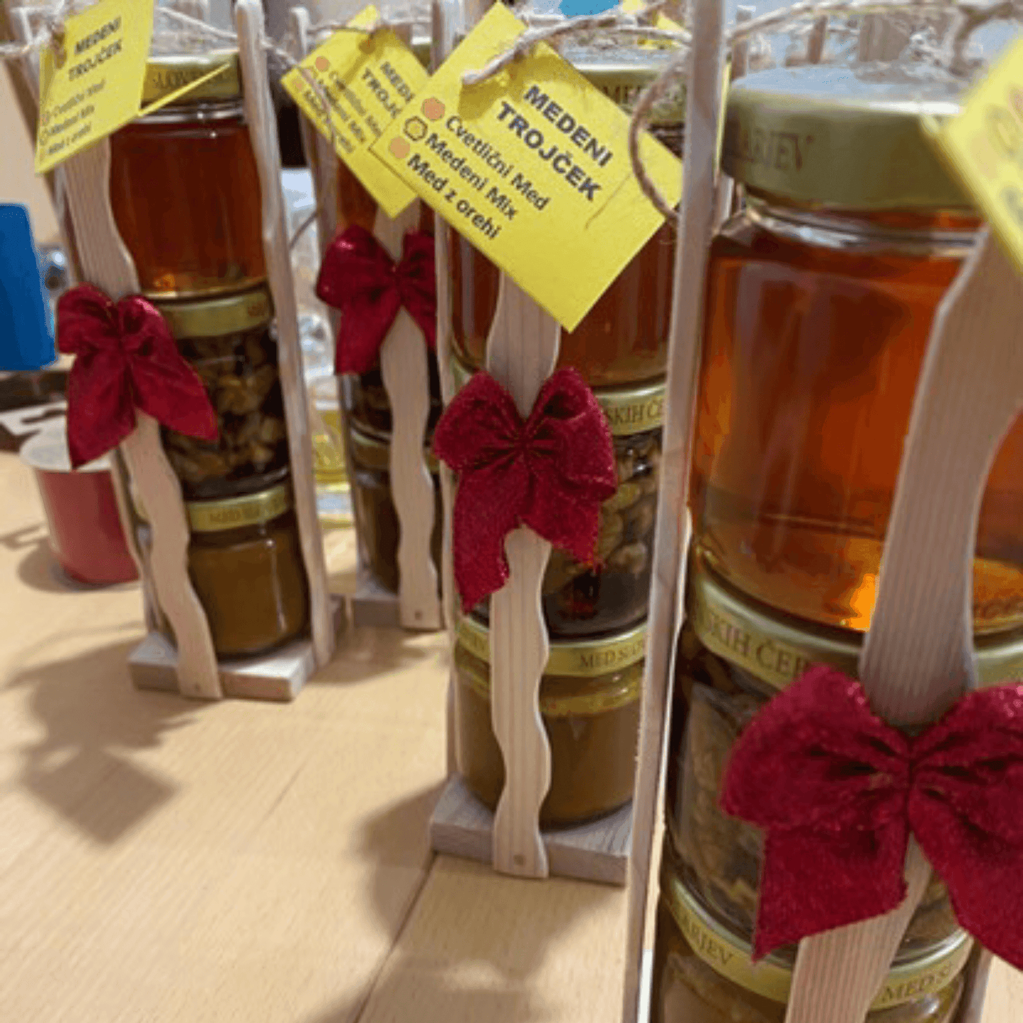 Medeni trojček - Vesela Čebela - Čebelarstvo Kovše